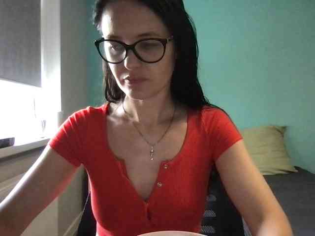 MilaBi-192569 webcam