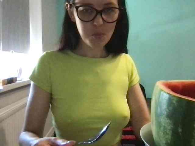 MilaBi-192569 webcam