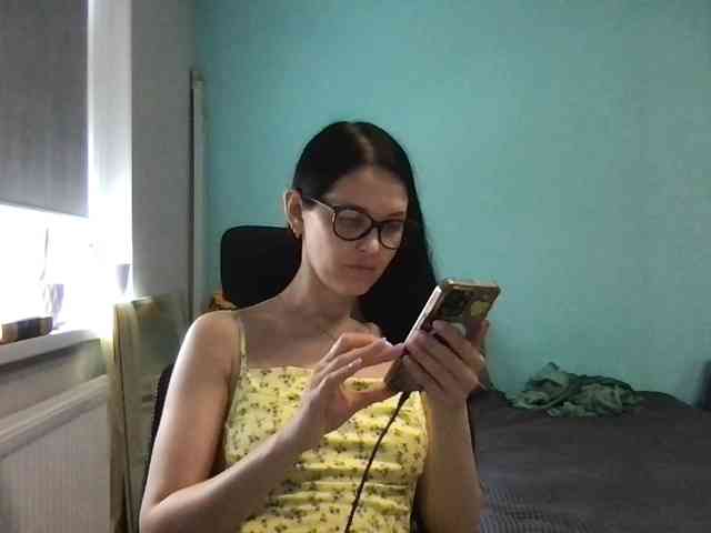 MilaBi-192569 webcam