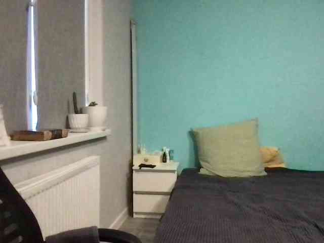 MilaBi-192569 webcam