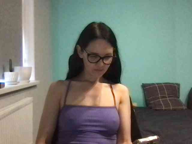 MilaBi-192569 webcam