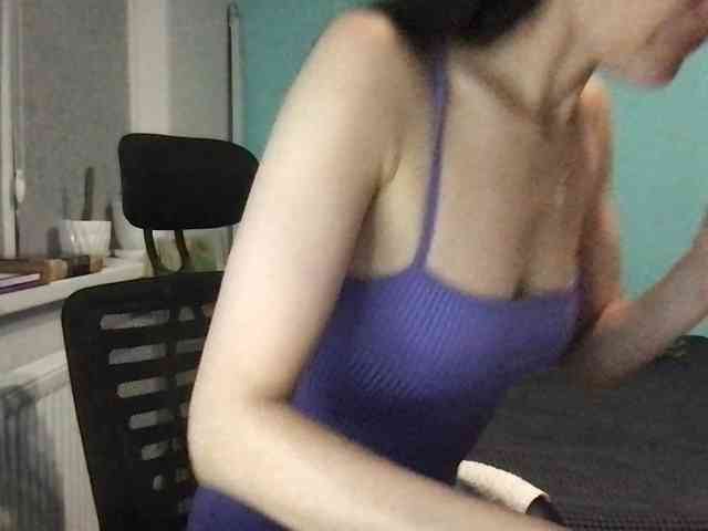 MilaBi-192569 webcam