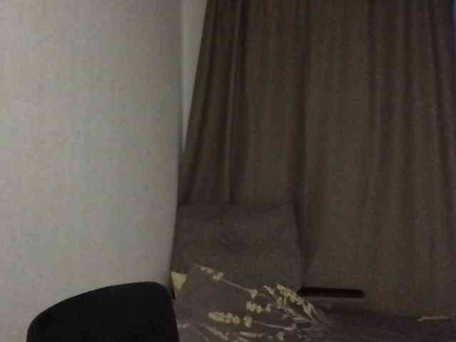 MilaBi-192569 webcam