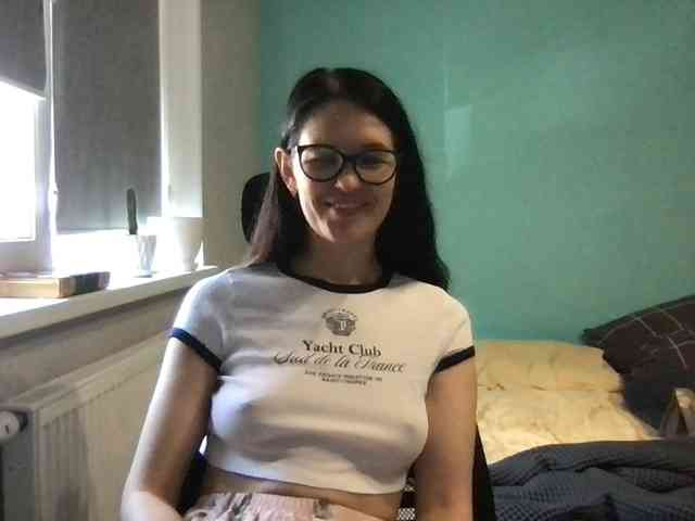 MilaBi-192569 webcam