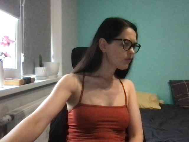 MilaBi-192569 webcam
