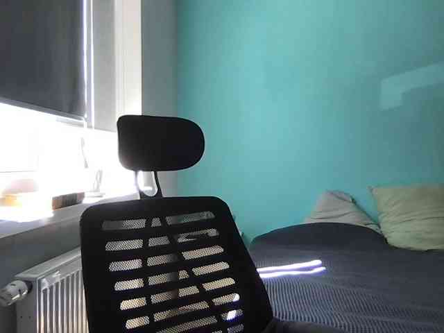 MilaBi-192569 webcam
