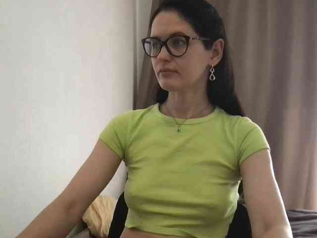 MilaBi-192569 webcam