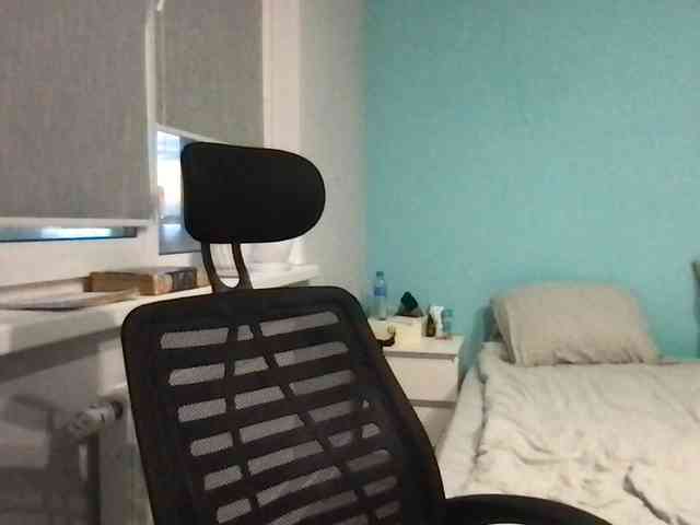 MilaBi-192569 webcam