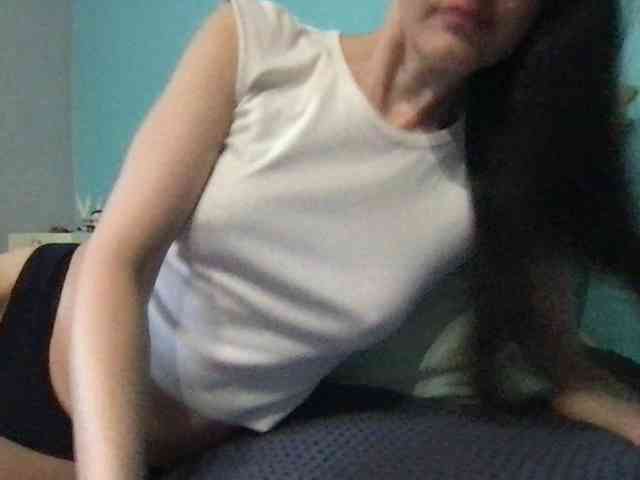MilaBi-192569 webcam