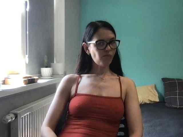MilaBi-192569 webcam