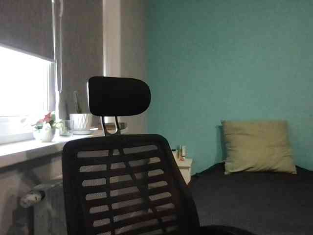 MilaBi-192569 webcam