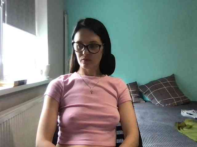 MilaBi-192569 webcam