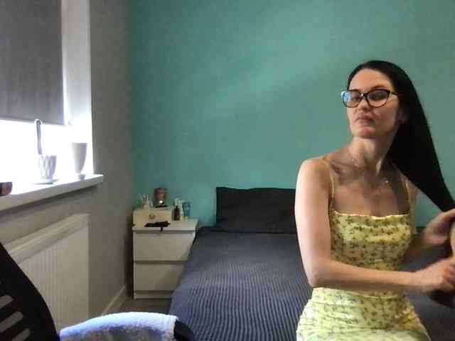MilaBi-192569 webcam