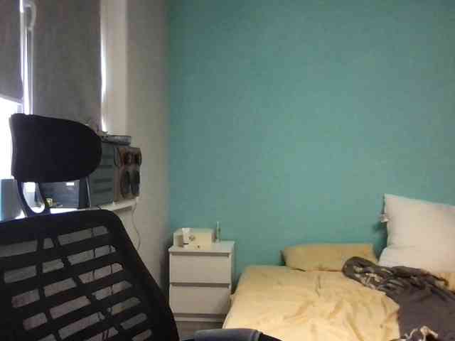 MilaBi-192569 webcam
