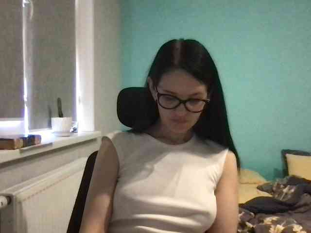 MilaBi-192569 webcam