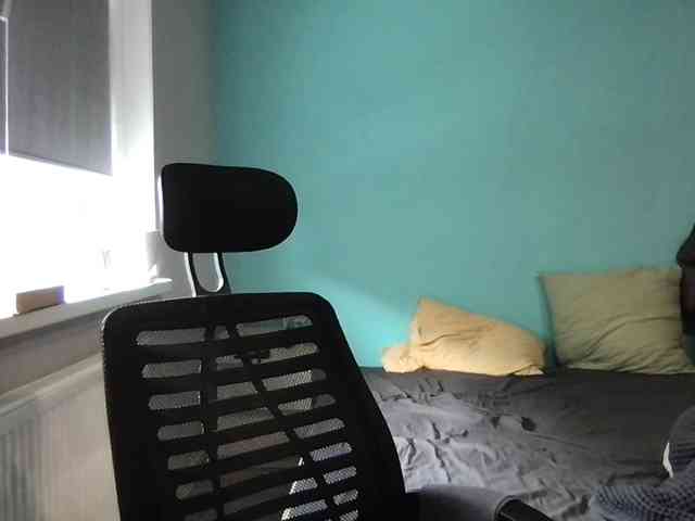 MilaBi-192569 webcam