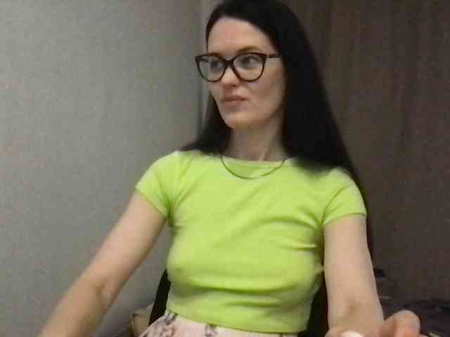 MilaBi-192569 webcam