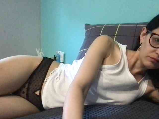 MilaBi-192569 webcam
