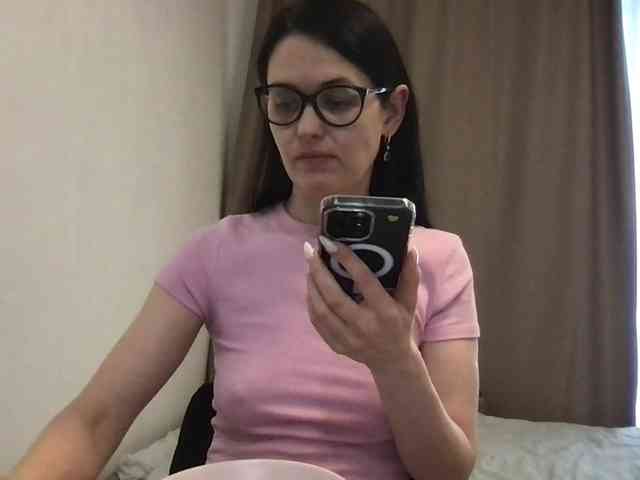 MilaBi-192569 webcam