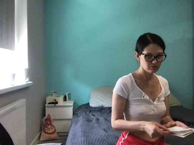 MilaBi-192569 webcam
