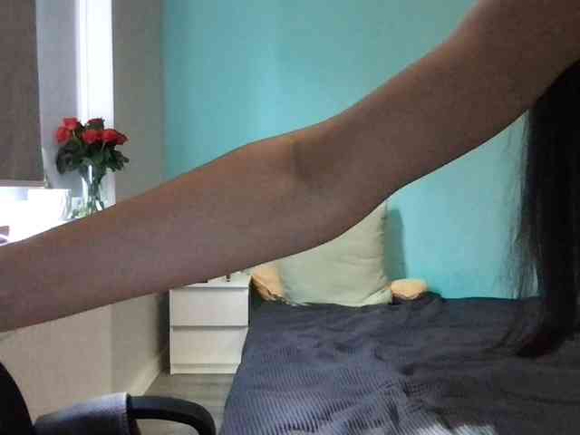 MilaBi-192569 webcam
