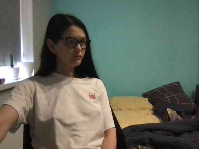 MilaBi-192569 webcam
