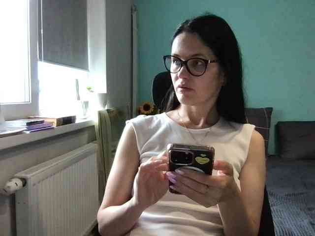 MilaBi-192569 webcam