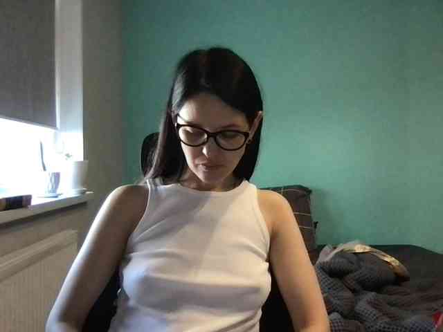 MilaBi-192569 webcam