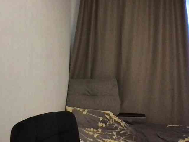 MilaBi-192569 webcam