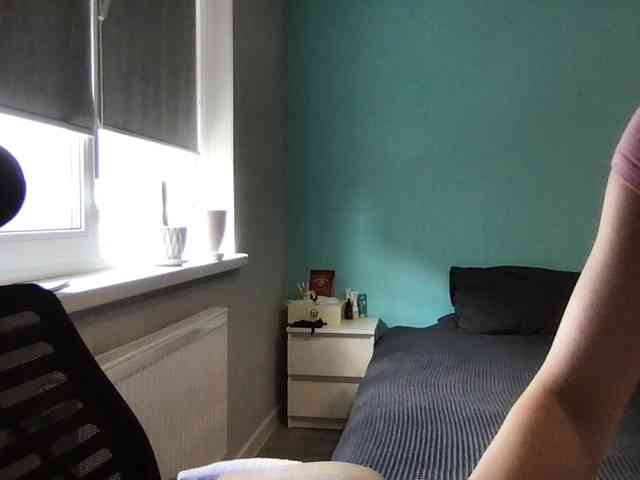 MilaBi-192569 webcam