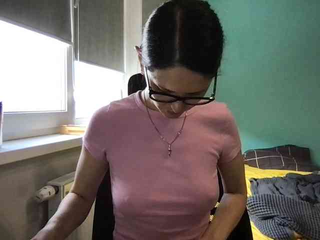 MilaBi-192569 webcam