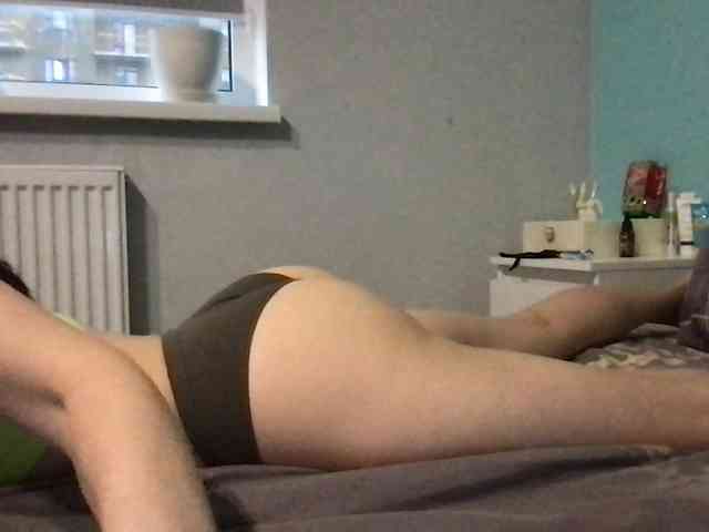 MilaBi-192569 webcam