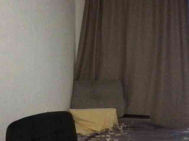 MilaBi-192569 webcam