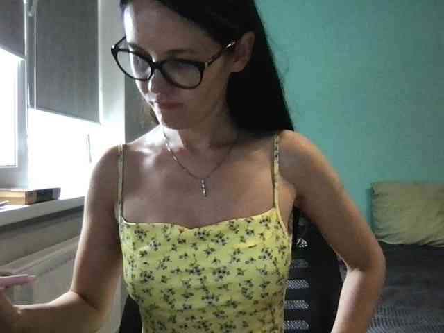 MilaBi-192569 webcam