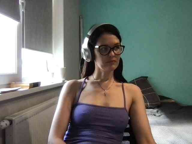 MilaBi-192569 webcam