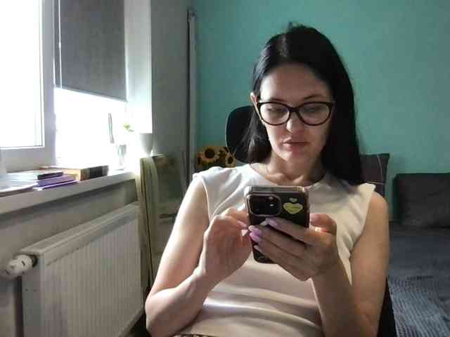 MilaBi-192569 webcam
