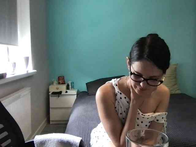 MilaBi-192569 webcam