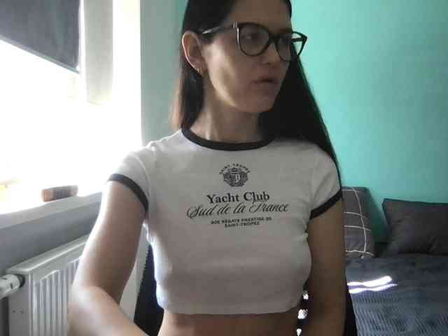 MilaBi-192569 webcam