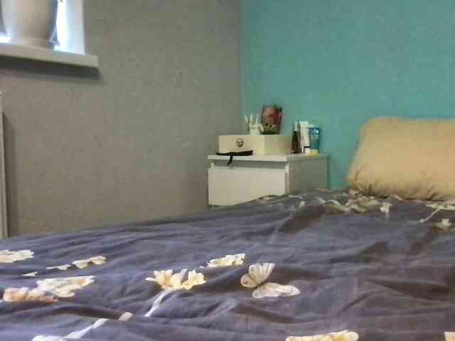 MilaBi-192569 webcam