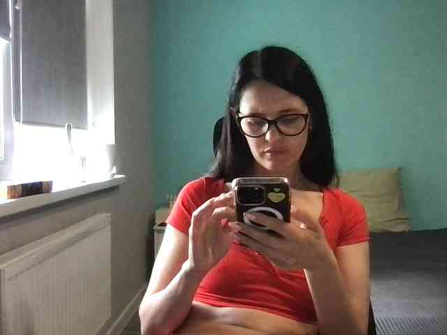 MilaBi-192569 webcam