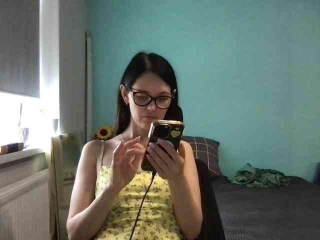 MilaBi-192569 webcam