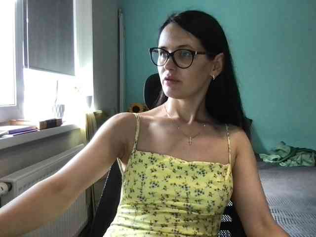 MilaBi-192569 webcam