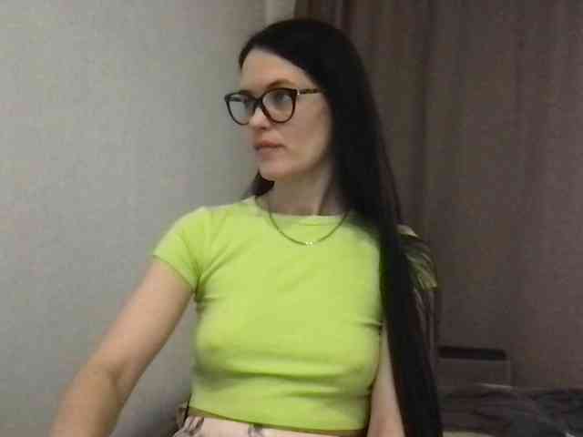 MilaBi-192569 webcam