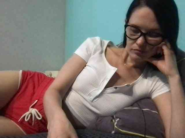 MilaBi-192569 webcam