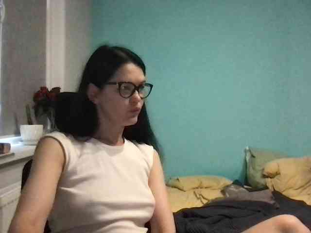 MilaBi-192569 webcam