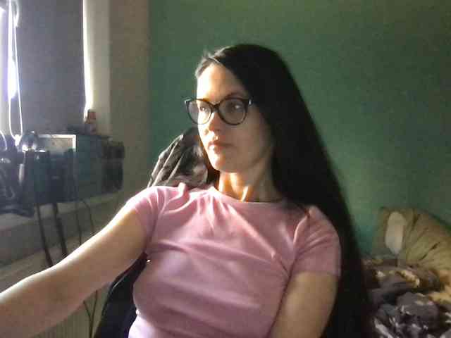 MilaBi-192569 webcam