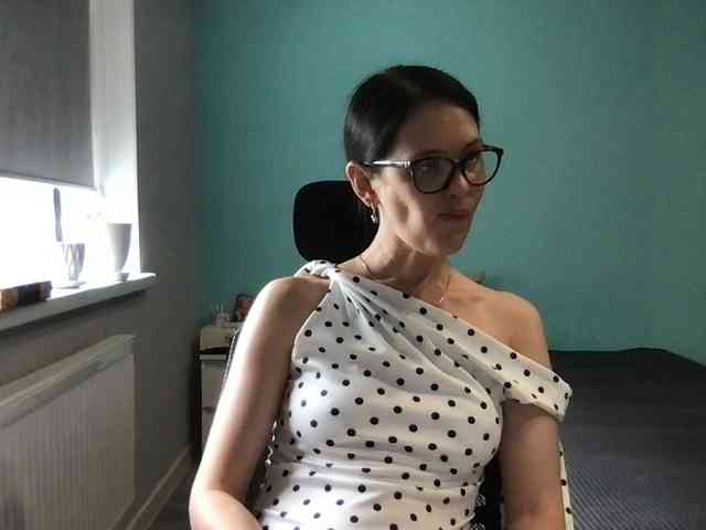 MilaBi-192569 webcam