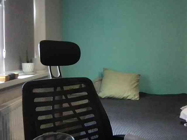 MilaBi-192569 webcam
