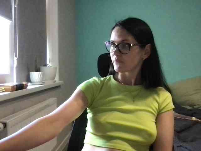 MilaBi-192569 webcam