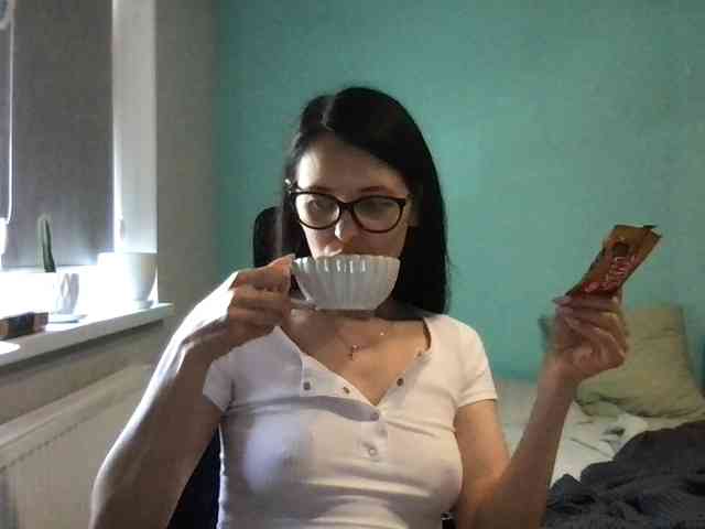 MilaBi-192569 webcam